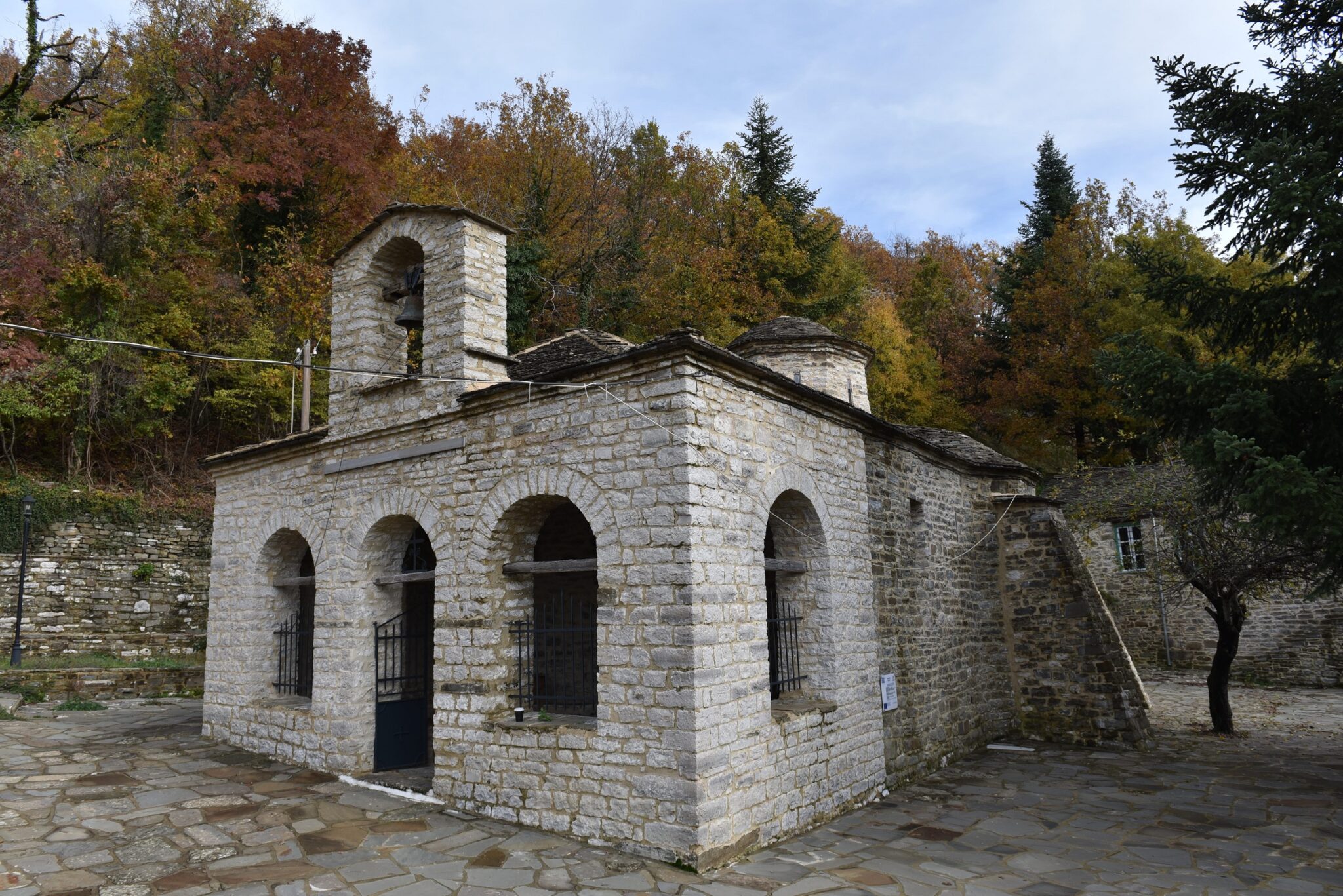 Ιερά Μονή Αγίου Ιωάννου του Προδρόμου Ρογκοβού, Τσεπέλοβο – Prosfora – Religious Routes